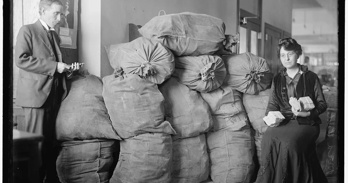 Archival featured image for Inside America's Dead Letter Office: Where Undeliverable Lives Were Opened