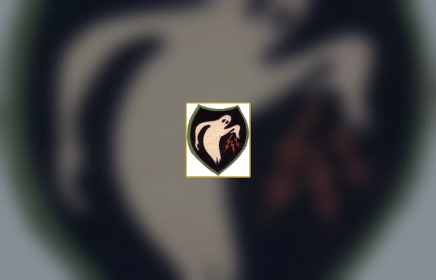The shoulder patch associated with the 23rd Headquarters Special Troops, known as the Ghost Army