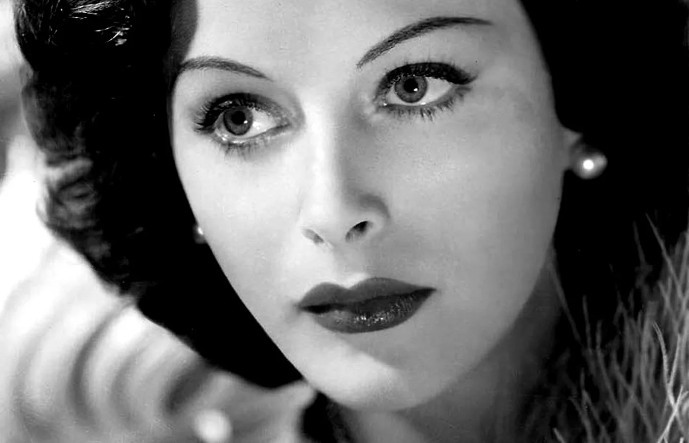 Hedy Lamarr in a 1940 MGM publicity portrait, near the period of the invention