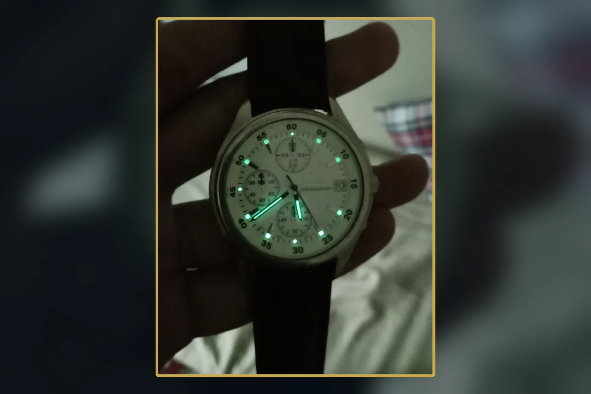 A wristwatch with a radium-treated luminous dial
